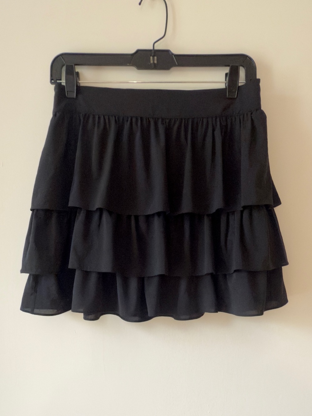 Alice + Olivia NWT Black Silk Tiered Ruffle Mini Skirt Size 6